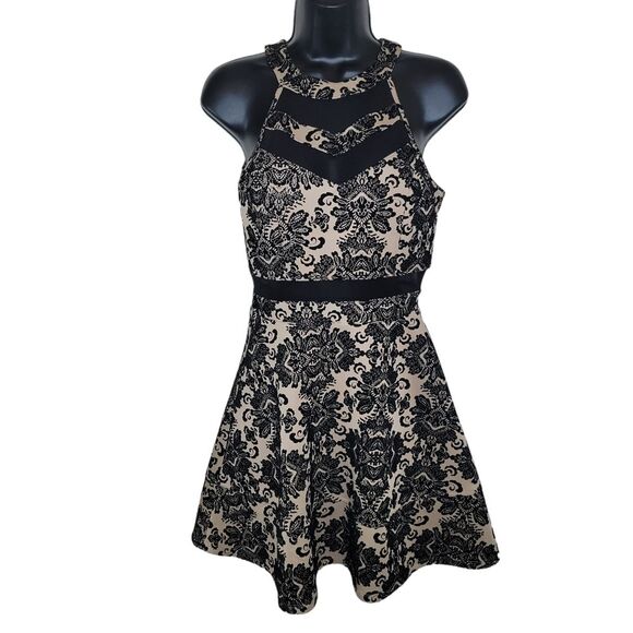 Windsor Damask Print flocked mini fit and flare cocktail dress size Small - Picture 1 of 7